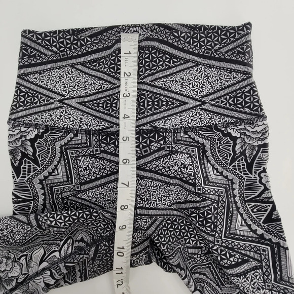 Lululemon Geometric wunder under Floral High Rise Yoga Tights size 4 - Picture 7 of 8